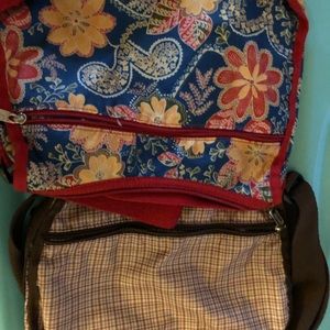 Lot of 2 le sport sac handbags.